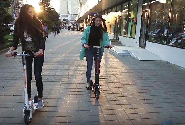 Airwheel Z5 smart folding electric scooter